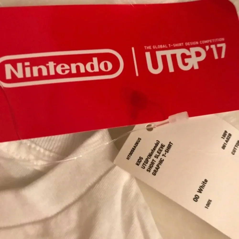 RARE Animal Crossing Nintendo x Uniqlo Tee - Picture 4 of 11